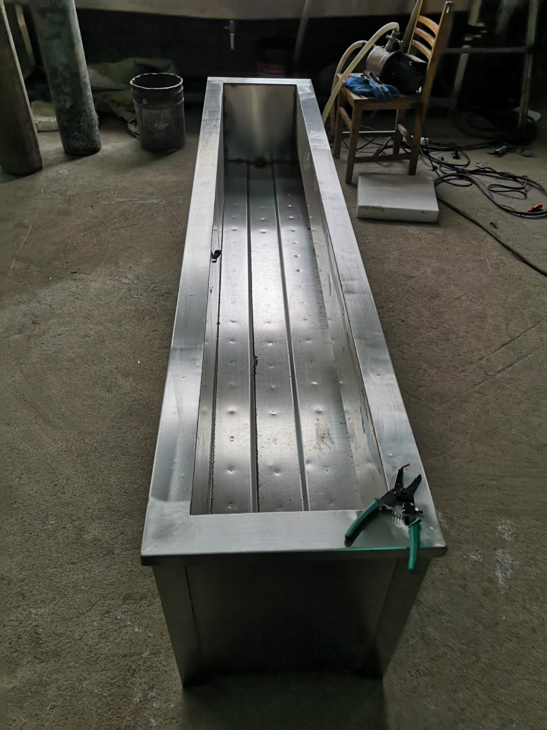 單槽型超聲波清洗機原理是什么？